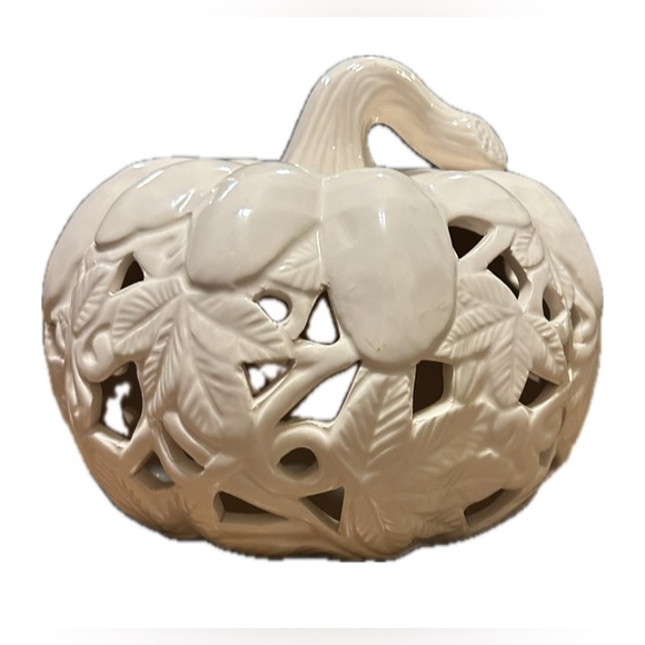 Other - VTG Ceramic White Glazed Pumpkin.